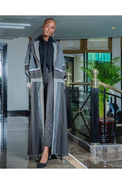 عباية عملية باللون الرصاصي set عباية عملية باللون الرصاصي set