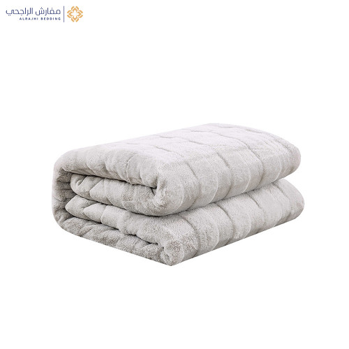 مفرش شتوي مخمل 4 قطع نفر مفرش شتوي مخمل 4 قطع نفر