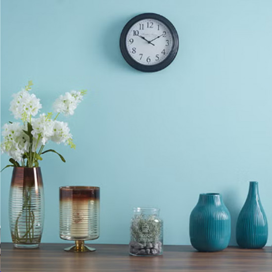 ساعة حائط مستديرة - 23 سم أسود 