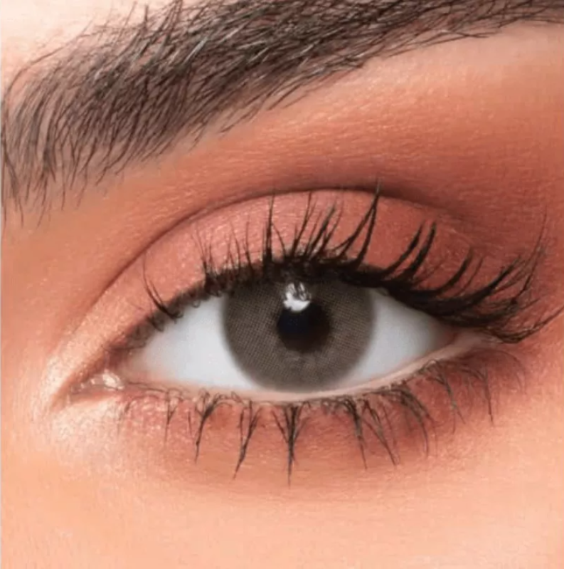 عدسات زينة من نيو لنس – كريم