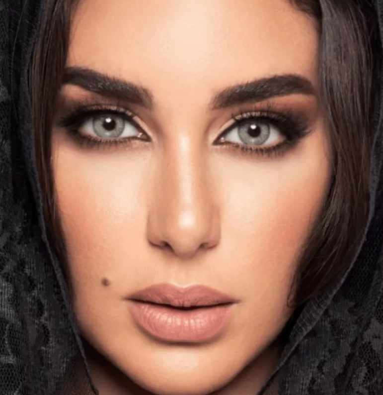 عدسات ملونة من لنس مي – كلاود