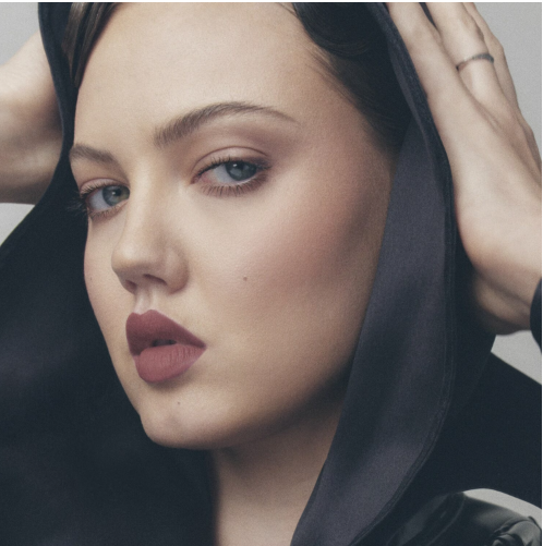 أحمر شفاه أيقون فيلفيت السائل