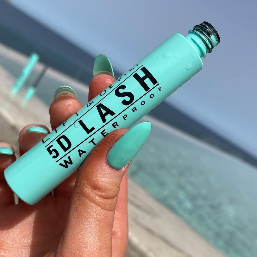 ماسكارا ميك أب ريفوليوشن لرفع وتحديد الرموش 5D المقاومة للماء - سوبر بلاك ماسكارا ميك أب ريفوليوشن لرفع وتحديد الرموش 5D المقاومة للماء - سوبر بلاك