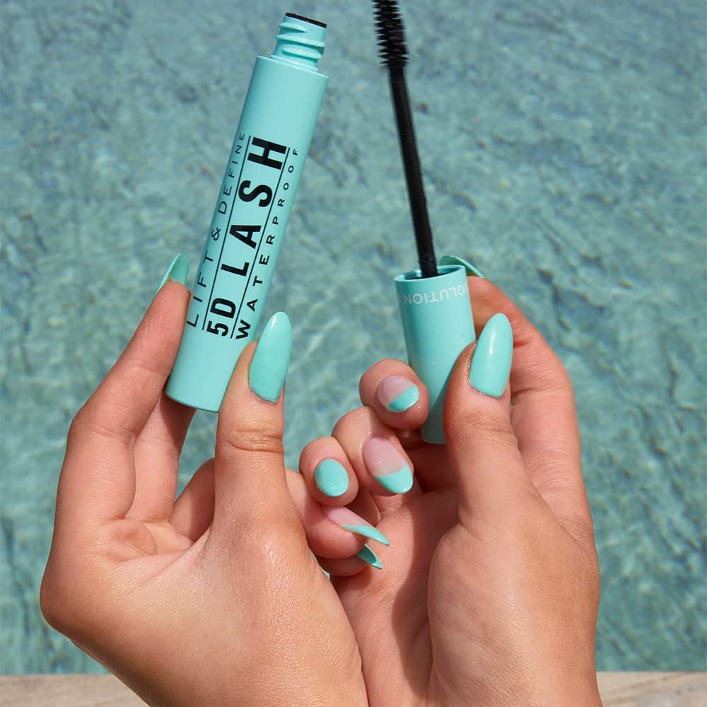 ماسكارا ميك أب ريفوليوشن لرفع وتحديد الرموش 5D المقاومة للماء - سوبر بلاك ماسكارا ميك أب ريفوليوشن لرفع وتحديد الرموش 5D المقاومة للماء - سوبر بلاك