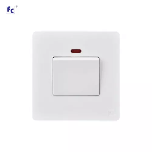 مفتاح مكيف 45 امبير 3*3 ابيض - اف سي 