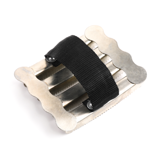 محسة معدن مربعة