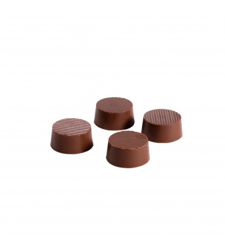 شوكولاته وايت كريم داجستيف وفراولة 