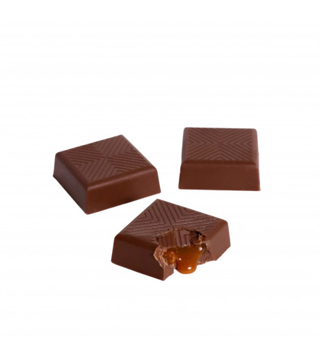 شوكولاته كراميل مع لوز