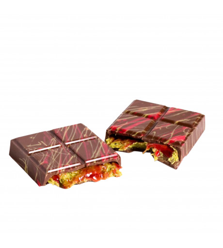 شوكولاته بار هالينا كنافه بستاشيو وتوت شوكولاته بار هالينا كنافه بستاشيو وتوت