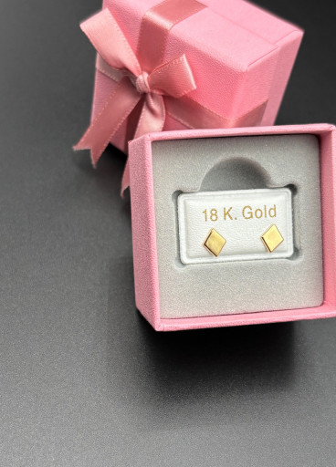 حلق طبي ذهب عيار18