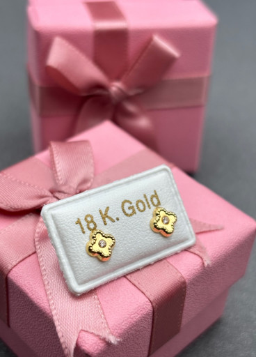 حلق طبي ذهب عيار18