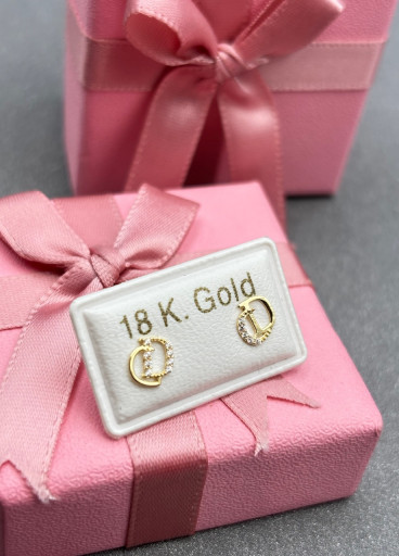 حلق طبي ذهب عيار18