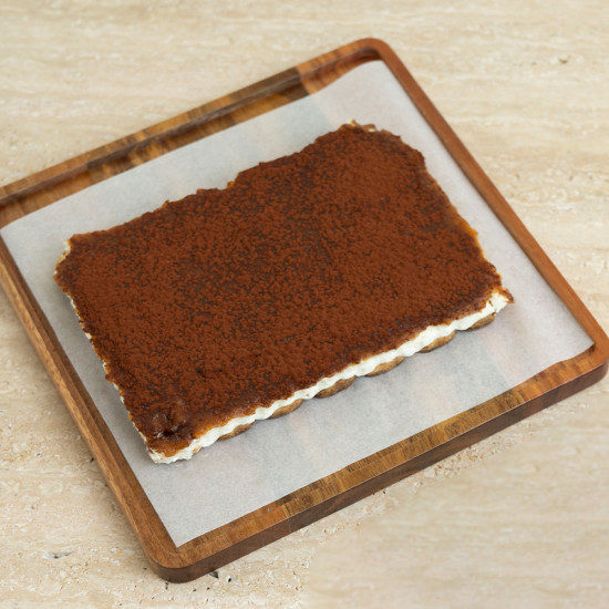 تراميسو التمر الفاخر الكبير | حلوى تمرية فاخرة للمناسبات تراميسو التمر الفاخر الكبير | حلوى تمرية فاخرة للمناسبات