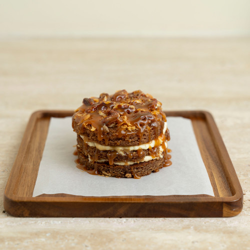 كيكة التمر الفاخرة الصغيرة | حلوى تمرية بطعم التمر الطبيعي