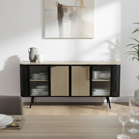 بوفيه خشب أنيق بأبواب زجاجية وهيكل معدني