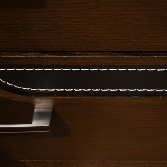 سرير جلد مزدوج تصميم فندقي مع 2 كومودينو