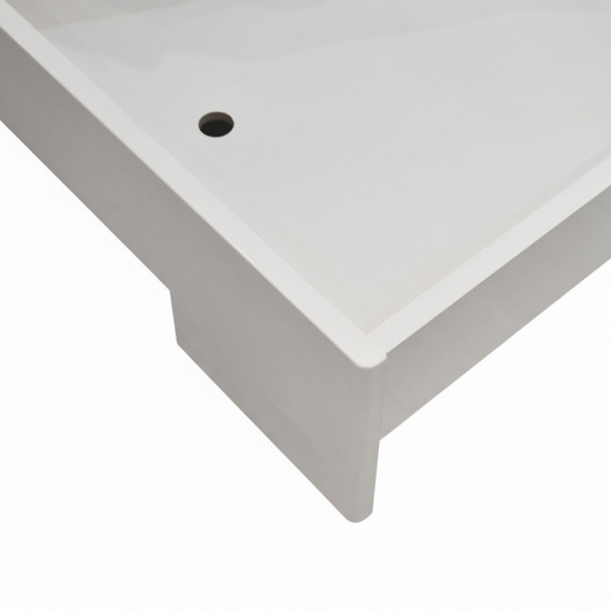 سرير مودرن خشبي أبيض مع كمودينو جانبي عملي