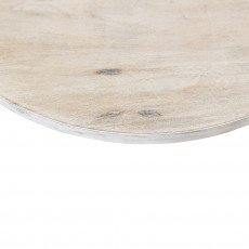 طاولة قهوة خشبية بتصميم عملي