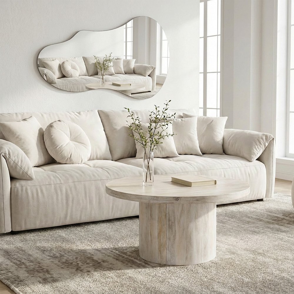 طاولة قهوة خشبية بتصميم عملي