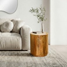 طاولة جانبية بتصميم مودرن خشبي طاولة جانبية بتصميم مودرن خشبي