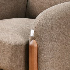 كرسي فخم مودرن بهيكل خشبي بني