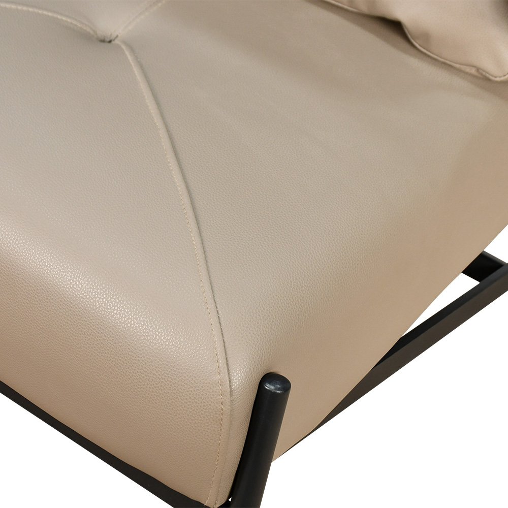 كرسي مفرد جلد بهيكل معدني تصميم عصري كافيه