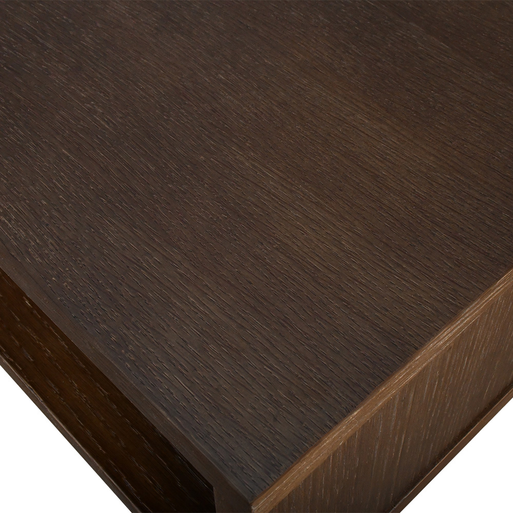 طاولة قهوة خشبية بدرج أبيض وفتحتي تخزين