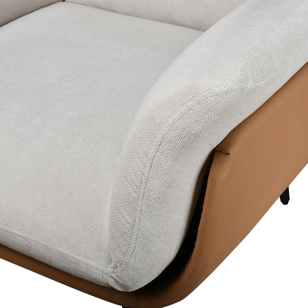 كرسي مفرد فخم بيج فاتح