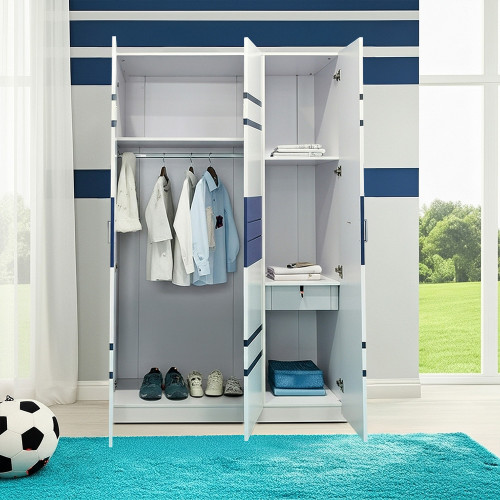 دولاب أطفال خشبي أبيض 3 أبواب بتصميم رياضي