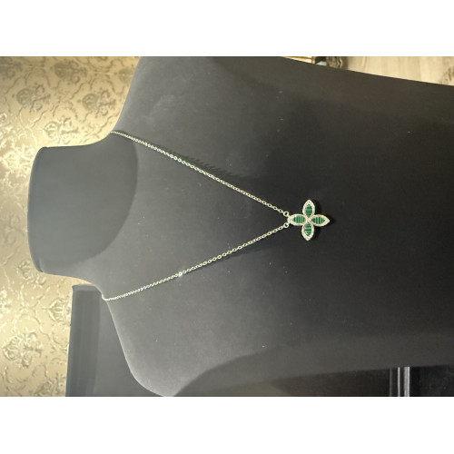 سلاسل الفخامه