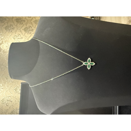 سلاسل الفخامه