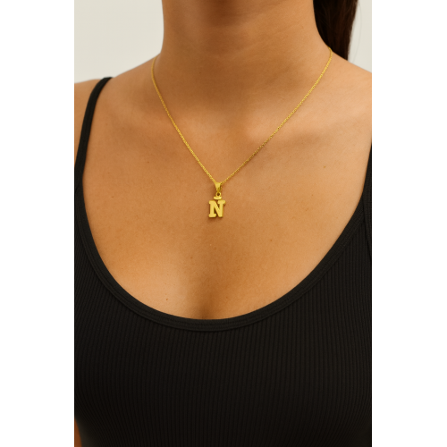 سلسلة الذهب مع تعليقة حرف 