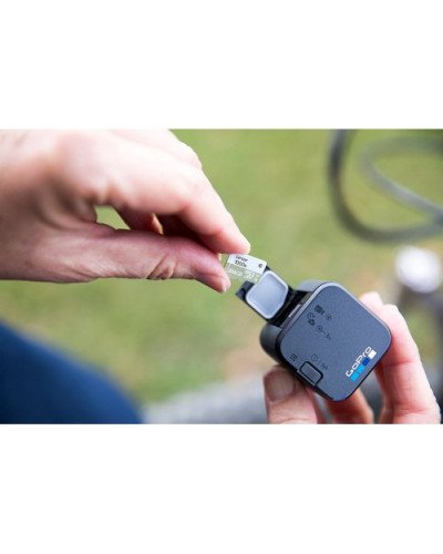 ليكسار بطاقة ذاكرة ماكرو 32 جيجا للجوالات والكاميرات 633x microSDXC 64GB UHS-II/U3