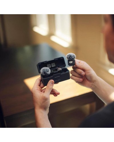 DJI Mic 3 2-Person Compact Wireless Microphone System/Recorder for Camera & Smartphone