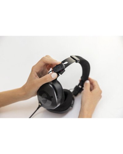 RODE NTH-100 Professional Closed-Back Over-Ear Headphones (Black)