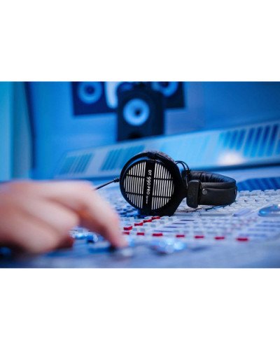 Beyerdynamic DT 990 PRO 80 OHM - open studio headphones