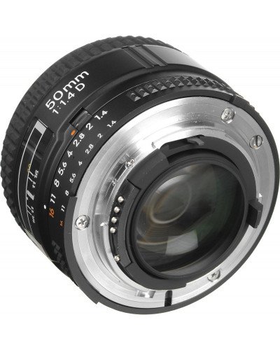  Nikon AF NIKKOR 50mm f/1.4D Lens