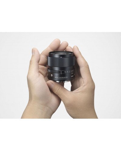 Sigma 90mm f/2.8 DG DN Contemporary Lens for Sony E