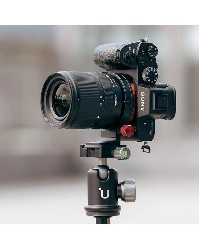 Ulanzi S-63 Rotatable Horizontal-To-Vertical Mount Plate Kit for Sony Cameras Ulanzi S-63 Rotatable Horizontal-To-Vertical Mount Plate Kit for Sony Cameras