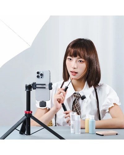 Ulanzi A30 Wireless Lavalier Tiny Microphone System with Type C & Lightning Connector