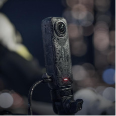 Insta360 All-Weather USB Charging Cover for X5