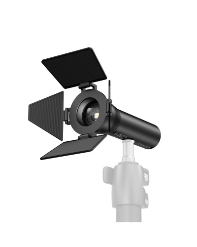 SmallRig RF 05B Portable Zoom LED Video Light CRI 96+ 1900K-8000K OLED Display Creative Spotlight