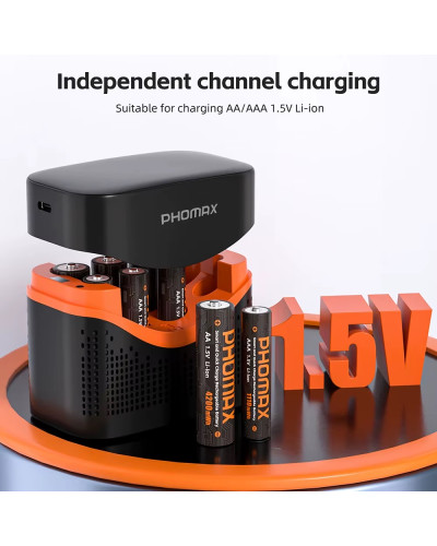 PHOMAX 8-Slot Smart Fast-Charging Charger 4x AA 4200mWh/4x AAA 1100mWh Lithium Battery kit