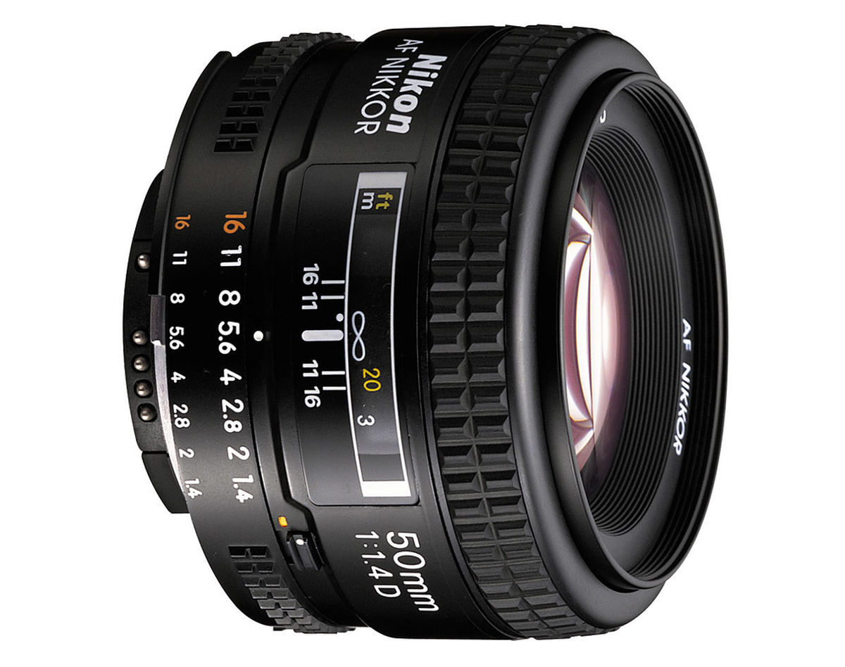  Nikon AF NIKKOR 50mm f/1.4D Lens