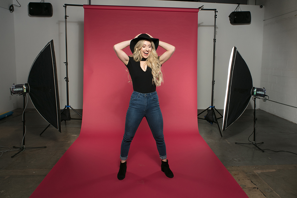 Background Paper Rolls 2.72x11m Flame