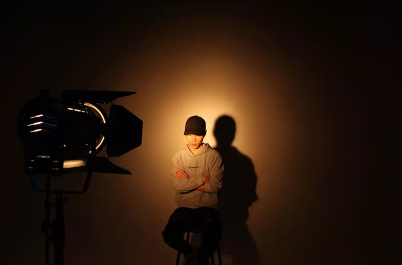 QIHE QH-JG650,650W Fresnel Light Spot Light 