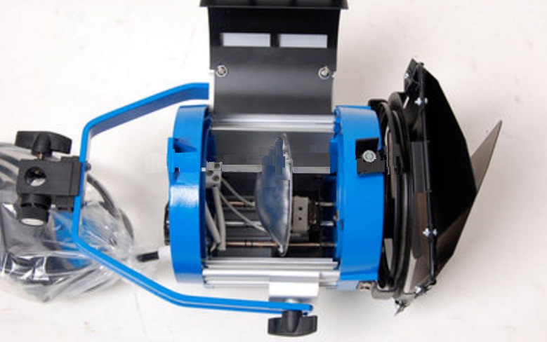 QIHE QH-JG650,650W Fresnel Light Spot Light 