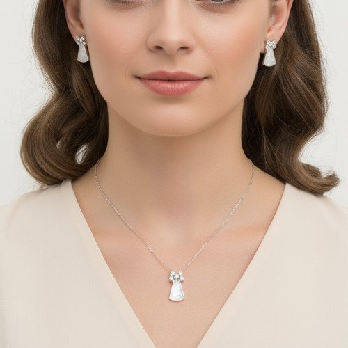 نصف طقم فضة مطلي بالذهب الأبيض  عيار 925 باللون الصدفي