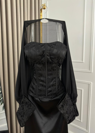 فستان Eleni الفاخر والانييييق✨