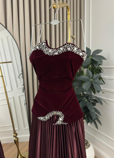 فستان Evelina المميز ✨